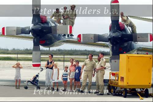 Curacao 7 mei 2002
Vertrek Prins Willem Alexander en Maxima met de KBX
Koninklijke Luchtmacht