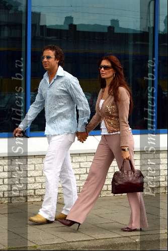 Hilversum 30 mei 2002
Begrafenis Bart de Graaff.
Marco Borsato en Leontine Borsato