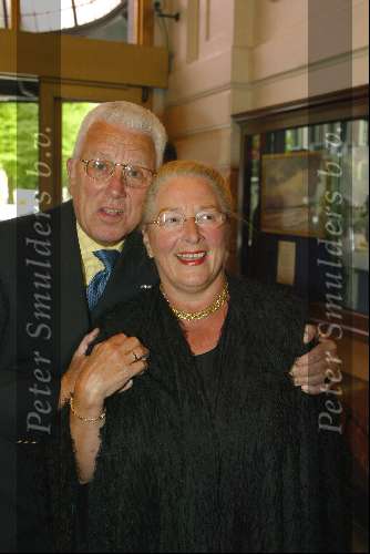 Den Haag 18 mei 2002
Gala t.b.v. het Liliana Fonds in Hotel des Indes.
Paul v Gorcum met vrouw