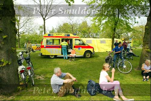 Rotterdam 9 mei 2002

Bloemen en publiek bij afscheid nemen van Pim Fortuyn.

publiek

Peter Smulders bv