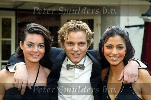 Hooge Vuursche 31 mei 2002
Presentatie tijdschrift van Glamago
Sander Foppele met Touriya en Kim Lian v d Meij