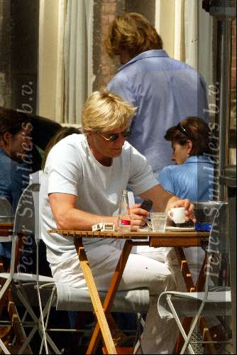 Amsterdam 16 mei 2002
 Wim Kieft op terrasje