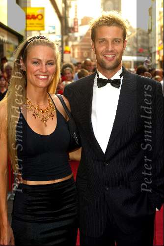 Amsterdam 4 augustus 2003
Premiere Tomb Raider in tushinski
bas muijs en marith v bohemen