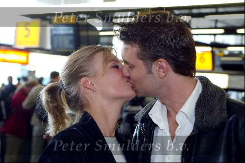 Amsterdam 13 mei 2003

Vertrek silvie meis ,  bas muys, marith bohemen, Froukje de both en Youri v d velden van costa naar salou



Peter Smulders bv