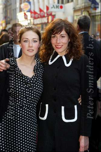Amsterdam 15 mei 2003
Premiere the matrix in tuschinski
halina Reijn met Carice v Houten