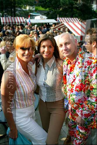 Amsterdam 27 mei 2003
haringparty in hilton amsterdam
rossanna Lima ronald kolck christine v d horst