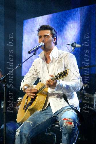 Amsterdam 6 maart 2003
uitreiking van de edison prijzen in de heineken musichall
darius Idols (engelse idols)