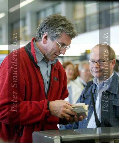 Amsterdam 13 mei 2003
Vertrek felix meurders