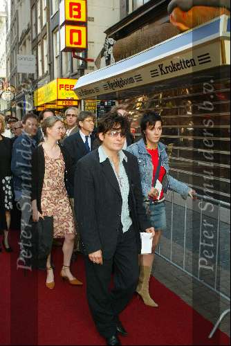 Amsterdam 26 mei 2003
premiere intervieuw in tuschinski
frederique Spigt met vriendin