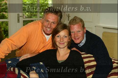 Bakkum 22 mei 2003
Nikki en Frank la Croix met teddybeer met henny huisman