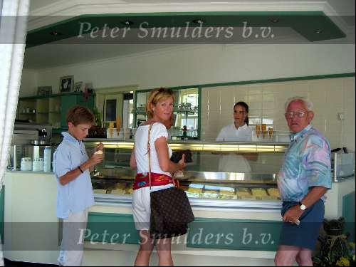 Ijssalon in vinkeveen 2003