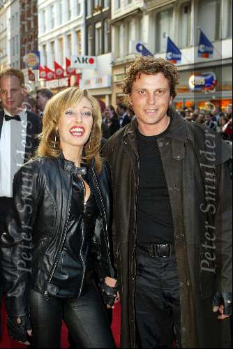 Amsterdam 15 mei 2003
Premiere the matrix in tuschinski
Isabelle Brinkman met vriend