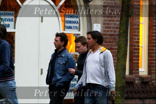 Amsterdam 23 mei 2003
jamai idols met vriendjes op de wallen