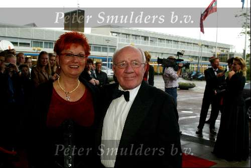 Amsterdam 12 mei 2003
Musical awards in rai amsterdam
johnny Kraaykamp sr. met vrouw