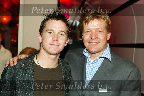 Rotterdam 8 mei 2003
Premiere Onze Jeugd johnny de mol in oude luxor theater
johnny de mol  met soren lerby