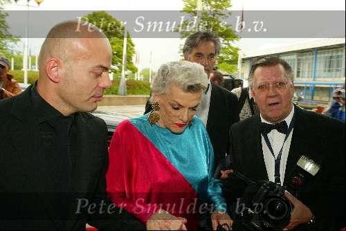 Amsterdam 12 mei 2003
Musical awards in rai amsterdam
jane russell en joop v tellingen