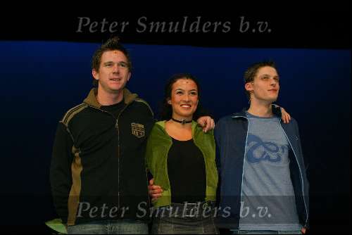 Rotterdam 8 mei 2003
Premiere Onze Jeugd met katja schuurman johnny de mol en teun Kuilboer in oude luxor theater