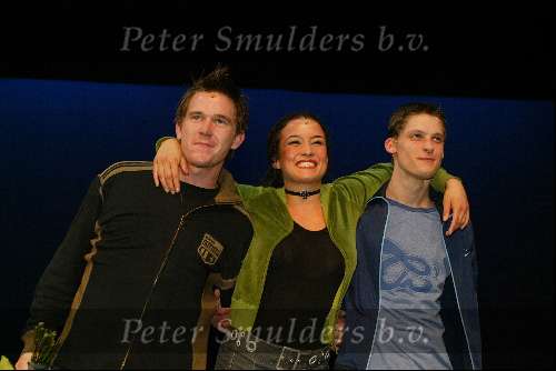 Rotterdam 8 mei 2003
Premiere Onze Jeugd met katja schuurman johnny de mol en teun Kuilboer in oude luxor theater