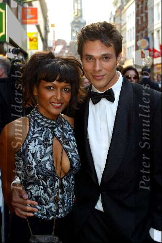 Amsterdam 15 mei 2003
Premiere the matrix in tuschinski
Kenan Raven met vriendin