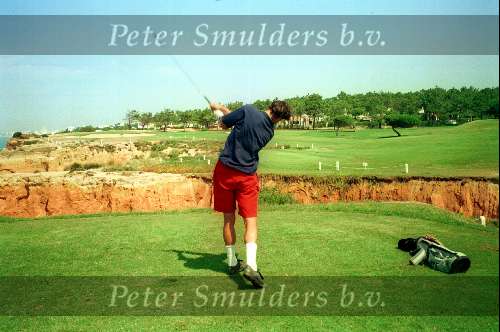 Marco v Basten op golfresort Vale de Lobo in de Algarve in Portugal op de beroemde par 3
1992 Juni