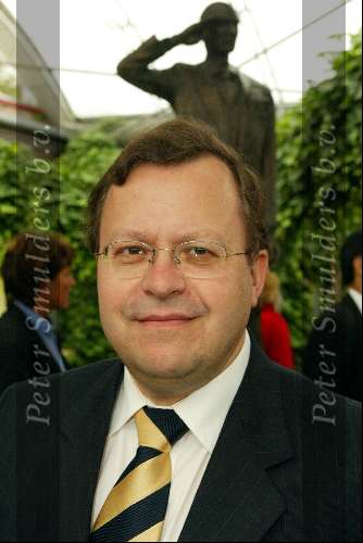 Lisse 6 mei 2003
mat herben