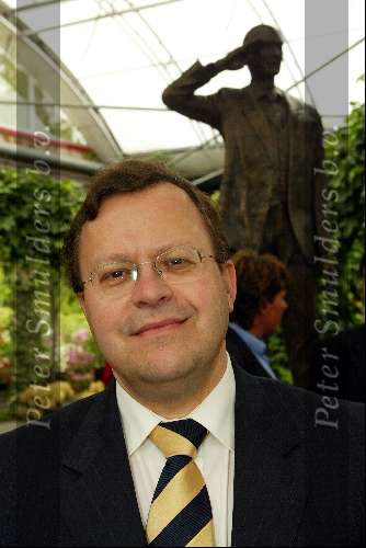 Lisse 6 mei 2003
mat herben