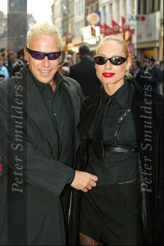 Amsterdam 15 mei 2003
Premiere the matrix in tuschinski
micha klein met vriendin