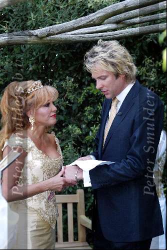 11 Mei 2003
Opnieuw trouwen Patricia Paaij met Adam Curry