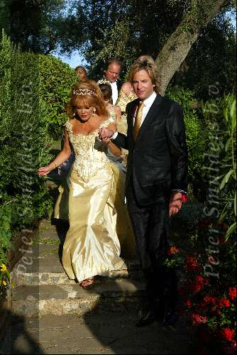 11 Mei 2003
Opnieuw trouwen Patricia Paaij met Adam Curry