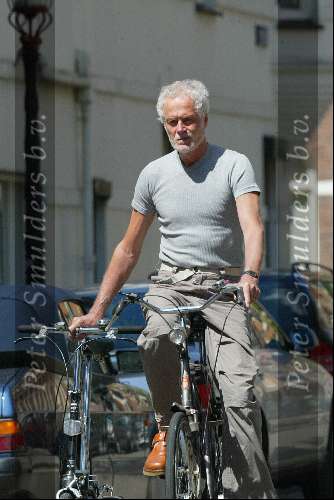 Amsterdam 10 april 2003
peter nicolai op de fiets