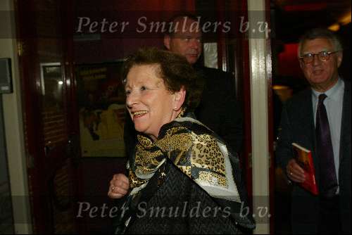 Amsterdam 26 mei 2003
Premiere intervieuw met katja schuurman  en pierre bokma intuschinski
vrouw professor heertje