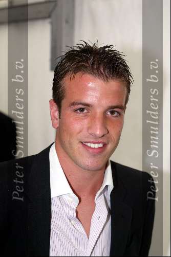 Amsterdam 22 mei 2003
FHM party op boot
rafael v d vaart