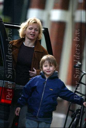 Amsterdam 15 mei 2003
Renee soutendijk met zoon