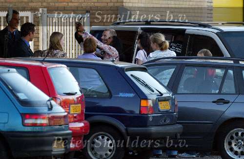 Weesp 4 mei 2003
Ronan keaton met fans