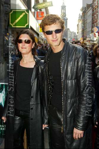 Amsterdam 15 mei 2003
Premiere the matrix in tuschinski
sebastiaan Labrie met een vriendin