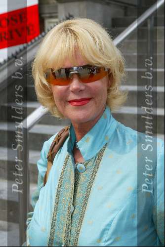 Amsterdam 27 mei 2003
sheila de vries  bij roseparty in het vondelpark