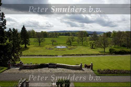 Schotland 10 mei 2003
Skibo Castle Kasteel waar o.a. Paul Mc Cartney en Madonna zijn getrouwd
Schotse Highlands  Tuin