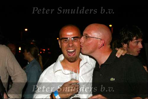 Amsterdam 30 mei 2003
feestje radio noodzee
gordon en tjeerd oosterhuis en edsilia rombley