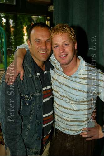 Den Bosch 19 mei 2003
gaynight in de orangerie in den bosch
tony neef met vriend