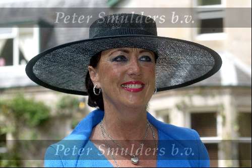 Schotland 10 mei 2003
Ingeborg Smulders met hoed
Truus v Gaal