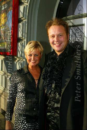 Amsterdam 6 mei 2003
Premiere O what a night in carre
vera mann