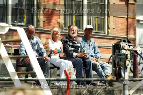 Amsterdam 29 Mei 2003
Zwervers op de bank