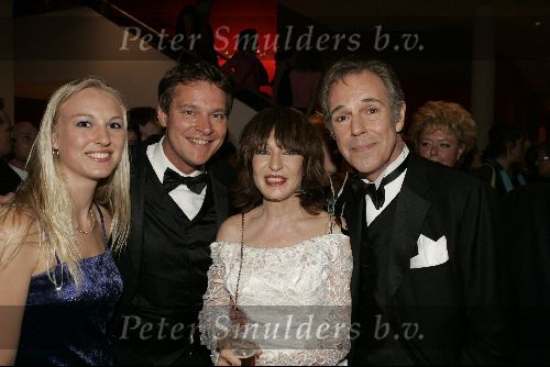 Rotterdam  10 mei 2004
Uitreiking Musical Awards in nieuw Luxor.
Albert Verlinde Jos Brink  en Liesbeth List