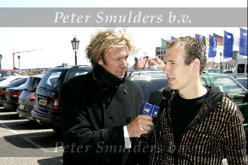 Noordwijk 26 mei 2004
Spelers Nederlands elftal melden zich bij Huis ter Duin voor trainingskamp EK Portugal.Arjen Robben en Hans Kraay jr