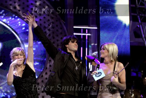 Hilversum 1 mei 2004
Finale Idols  in studio 22
Boris Idols   en Maud Idols