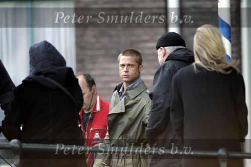 Amsterdam 5 mei 2004
Brad Pitt  bij opnames ocean 12.