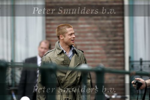 Amsterdam 5 mei 2004
Brad Pitt  bij opnames ocean 12.