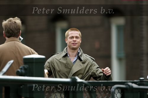 Amsterdam 5 mei 2004
Brad Pitt  bij opnames ocean 12.