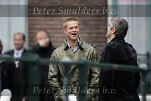 Amsterdam 5 mei 2004
Brad Pitt en George Clooney bij opnames ocean 12.