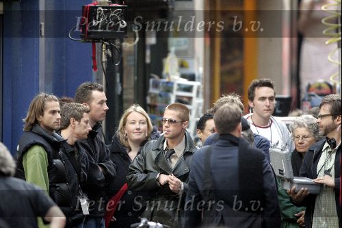 Amsterdam 19 mei 2004
Brad Pitt George Clooney en Matt Damon opnames voor de film ocean\'s 12. Brad met sigaret
